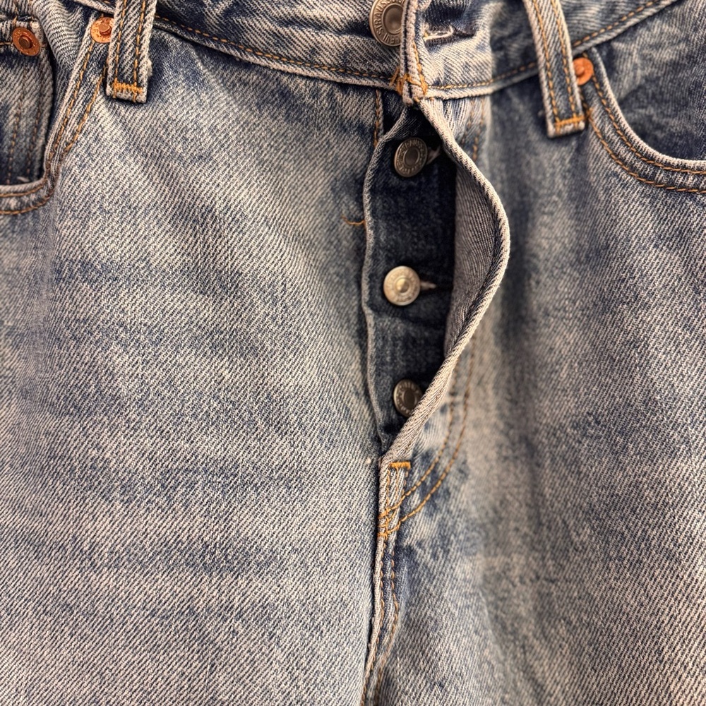 NWOT Levi's Wedgie Straight Premium Denim Size 29 - Picture 5 of 7